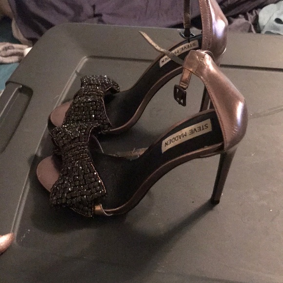 Steve Madden - Picture 2 of 3